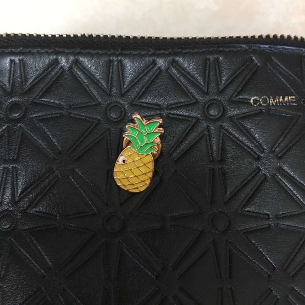 Pineapple Pin🍍 - Picture 2 of 4